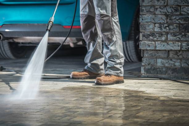 Professional  Pressure Washing Services in Caruthers, CA